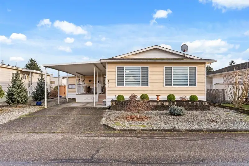 101 9055 ASHWELL ROAD - photo 1 of 32