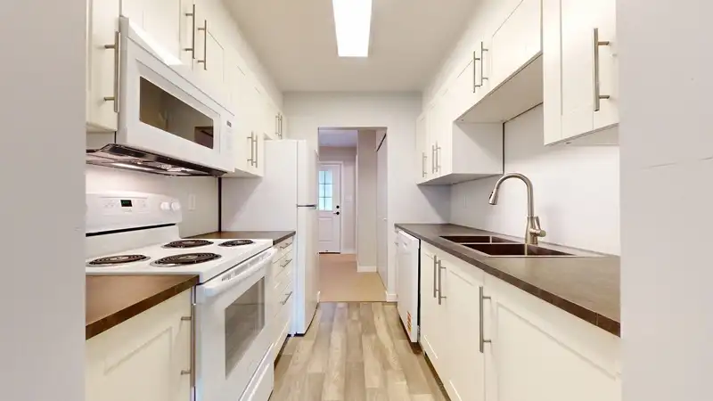 21 1500 JUDD ROAD - photo 4 of 37