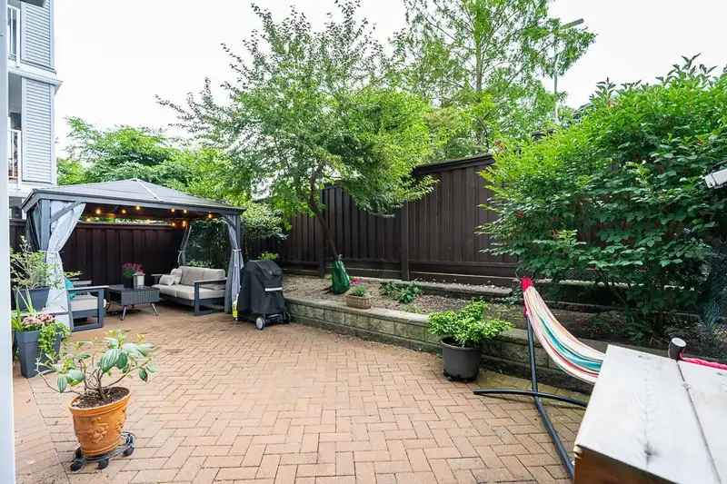 108 3148 ST JOHNS STREET - photo 1 of 40