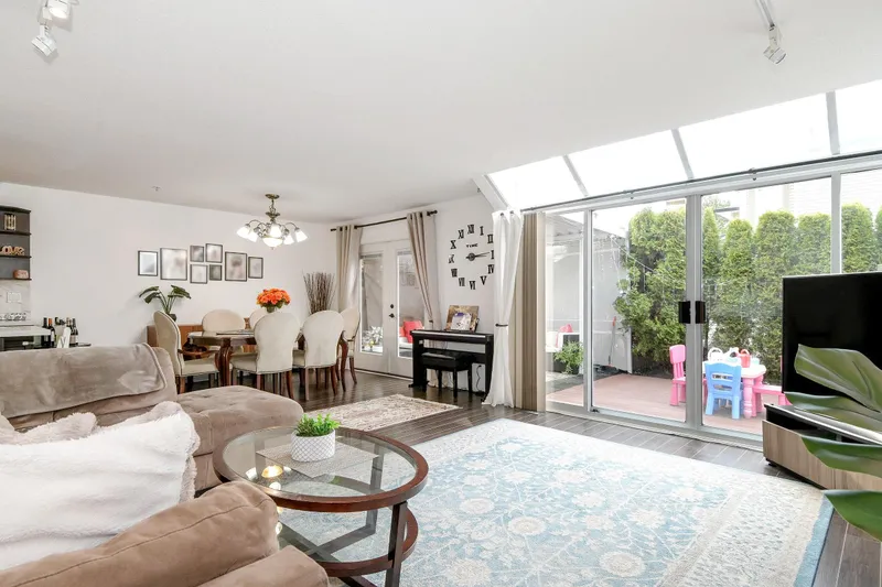 22 20881 87 AVENUE - photo 3 of 25