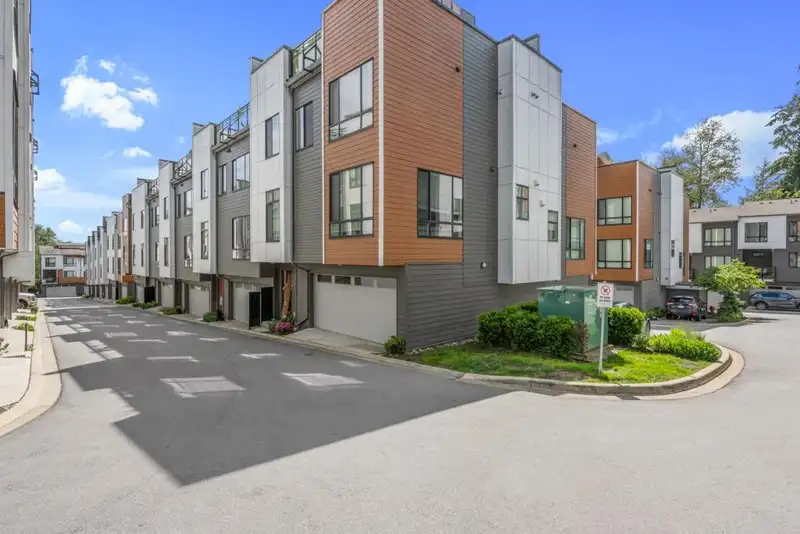 114 16433 19 AVENUE - photo 1 of 29