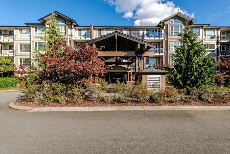 202 32729 GARIBALDI DRIVE - photo 2 of 37
