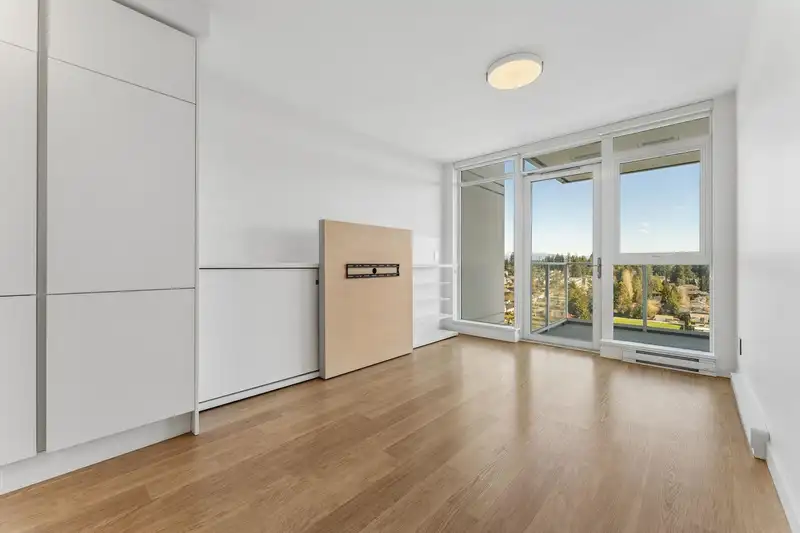 1808 525 FOSTER AVENUE - photo 2 of 29