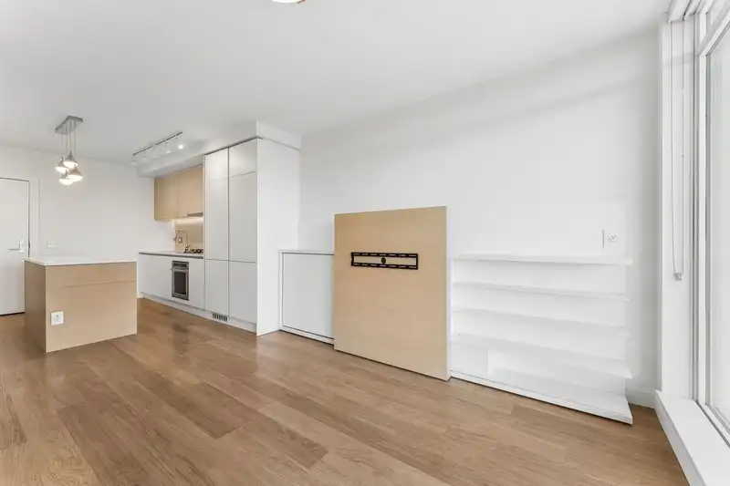 1808 525 FOSTER AVENUE - photo 4 of 29