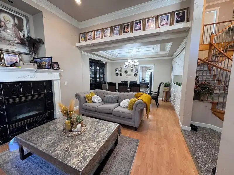 14616 67A AVENUE - photo 3 of 25