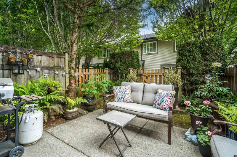 13 2501 161A STREET - photo 4 of 37