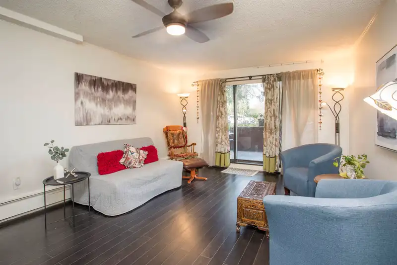 118 620 EIGHTH AVENUE - photo 1 of 28