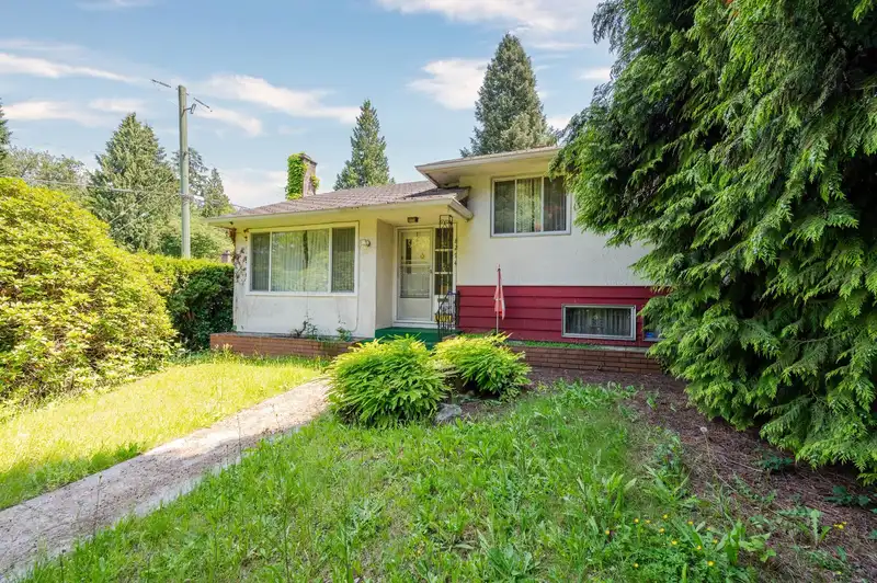 8274 WEDGEWOOD STREET - photo 1 of 30