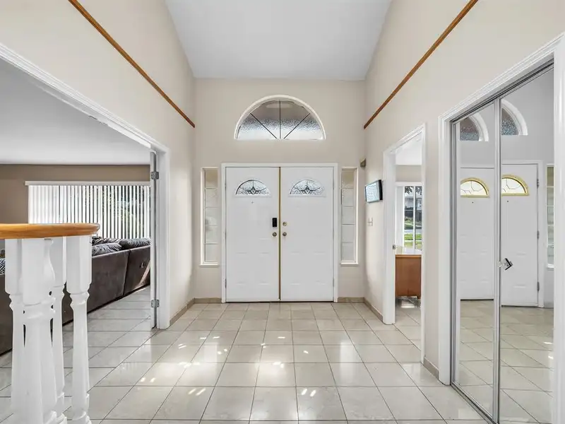 4461 PANDORA STREET - photo 3 of 34
