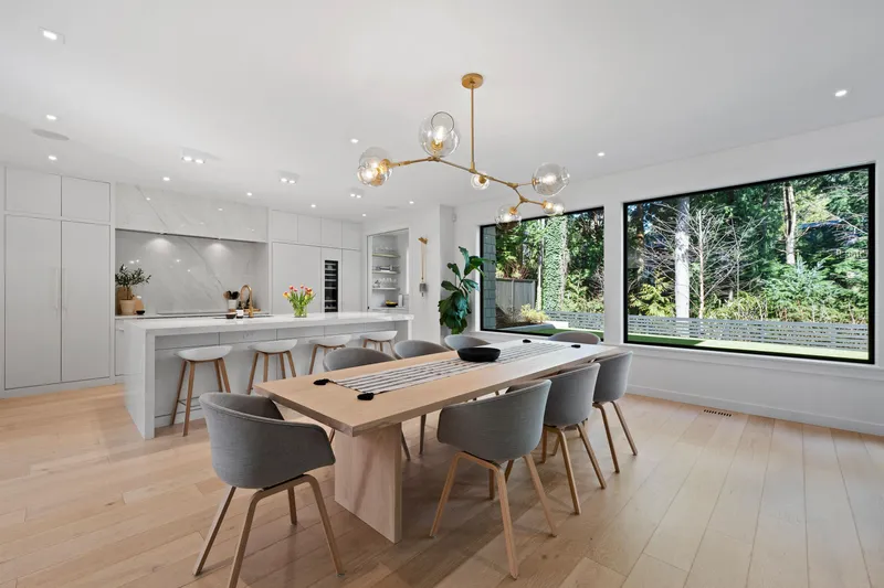 968 BELVISTA CRESCENT - photo 4 of 25