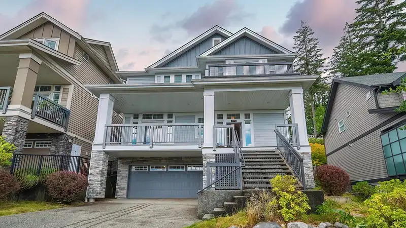 3563 HIGHLAND DRIVE - photo 1 of 27