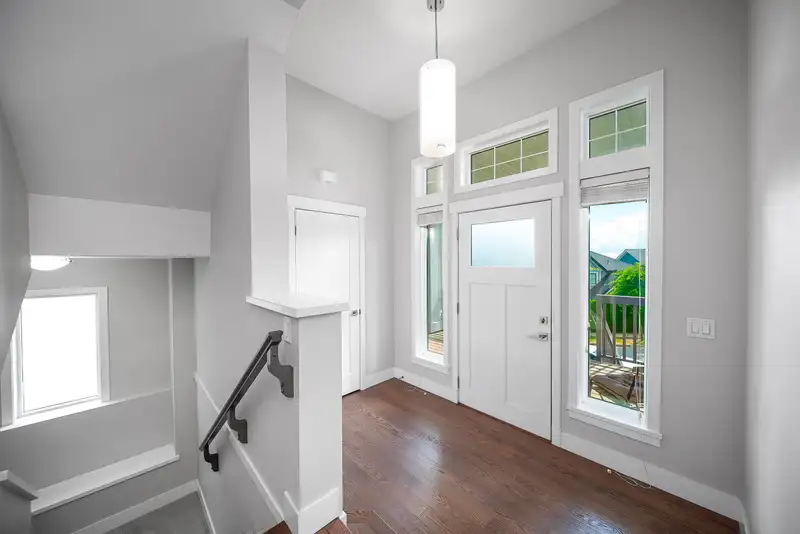 3563 HIGHLAND DRIVE - photo 4 of 27