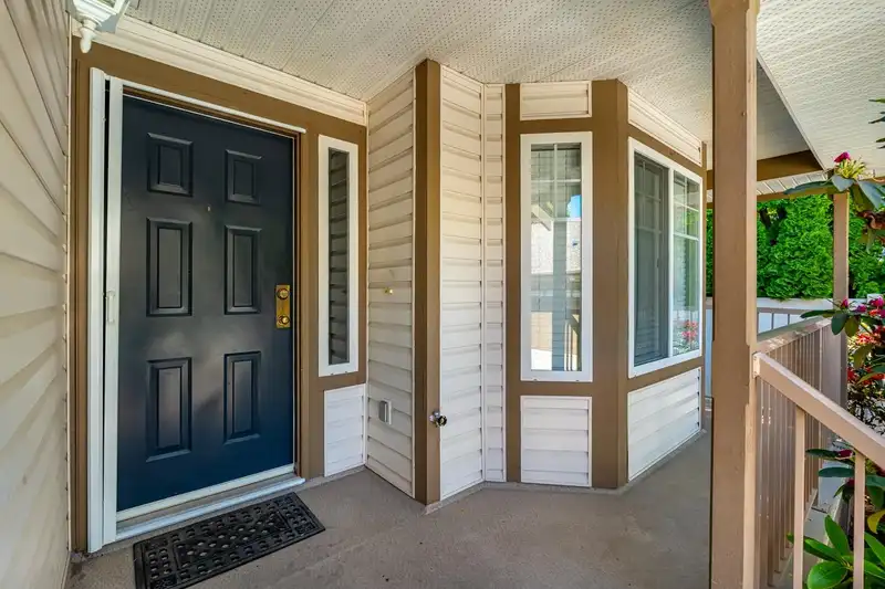 5 20222 96 AVENUE - photo 2 of 40
