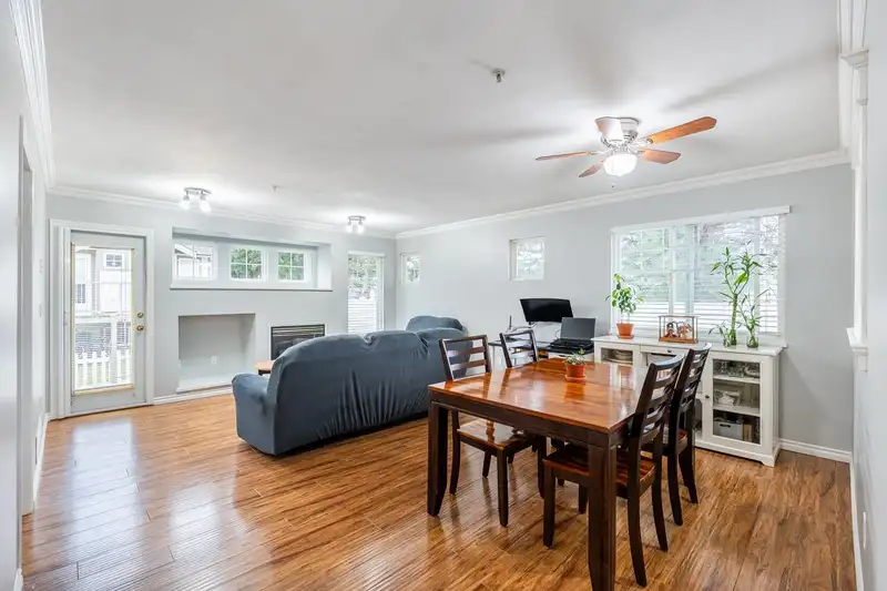 5 20222 96 AVENUE - photo 3 of 40
