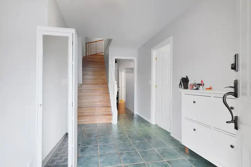 35055 KOOTENAY DRIVE - photo 2 of 24