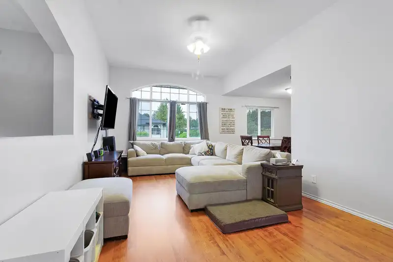 35055 KOOTENAY DRIVE - photo 3 of 24