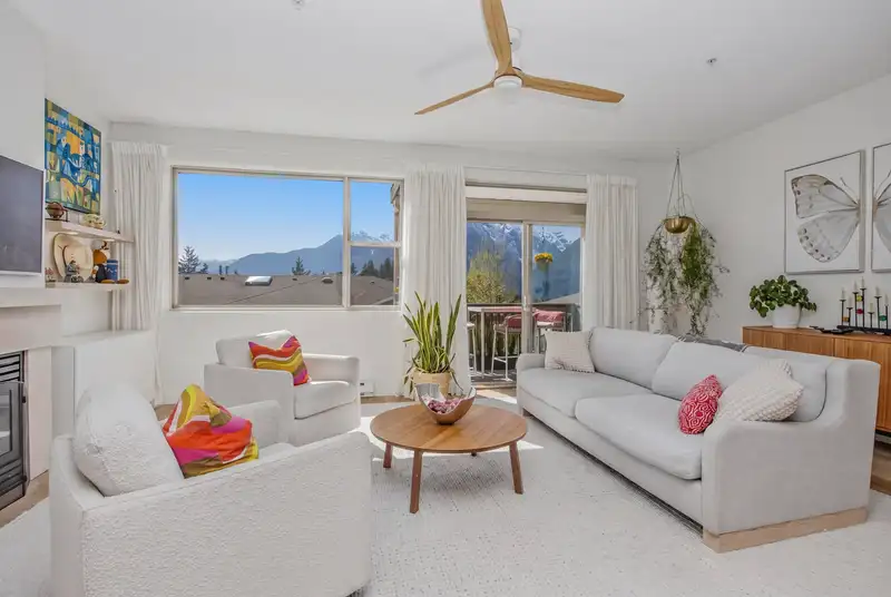 6 1024 GLACIER VIEW DRIVE - photo 1 of 40