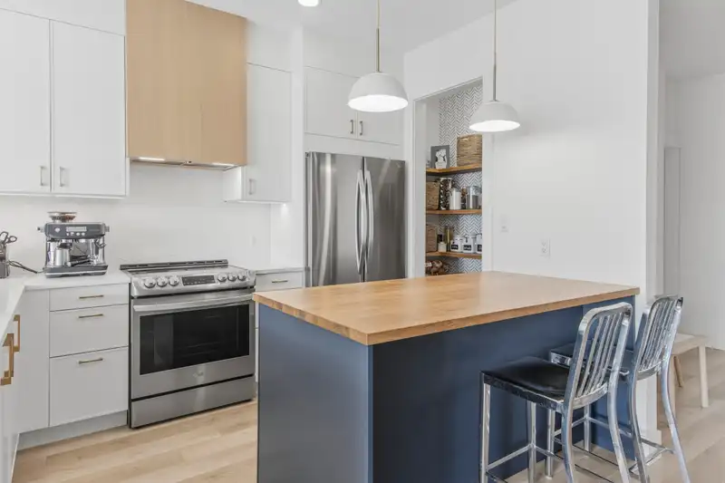 6 1024 GLACIER VIEW DRIVE - photo 4 of 40
