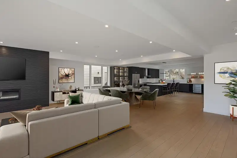 28 3385 MAMQUAM ROAD - photo 4 of 10