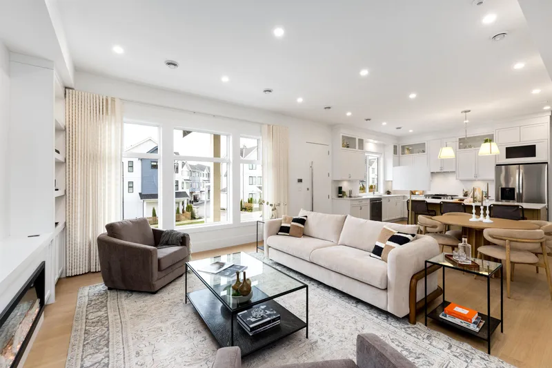 101 1810 165A STREET - photo 3 of 19