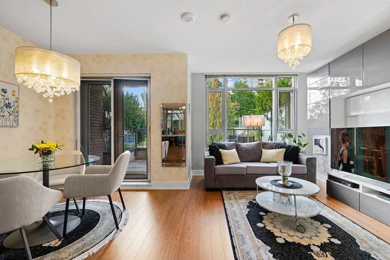 306 1155 THE HIGH STREET - photo 1 of 25