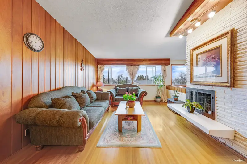 4646 CHARLOTTE COURT - photo 3 of 25