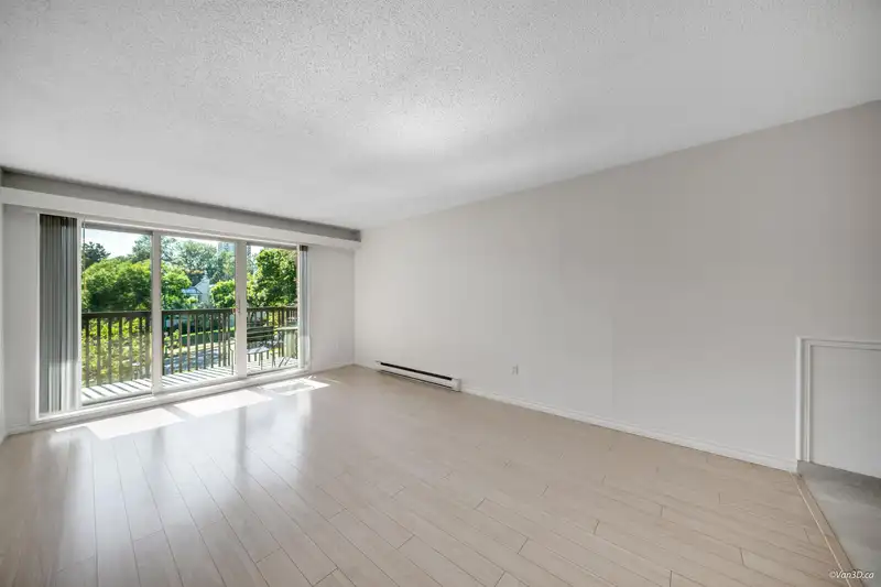 308 9857 MANCHESTER DRIVE - photo 4 of 25