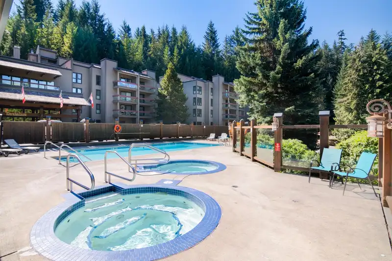423 4200 WHISTLER WAY - photo 4 of 30