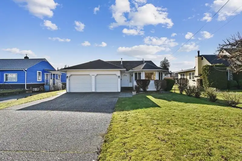 45430 BERNARD AVENUE - photo 1 of 34