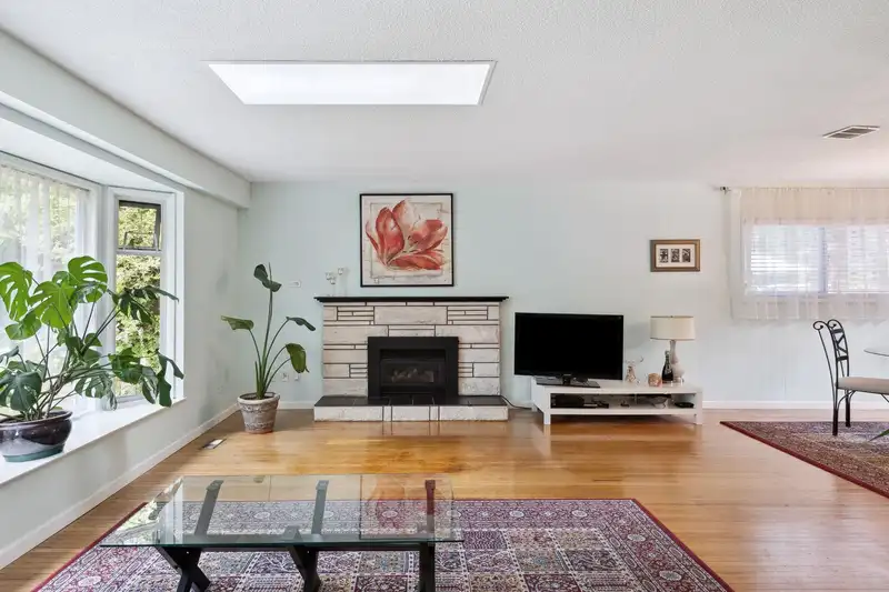 2166 MOUNTAIN HIGHWAY - photo 3 of 32