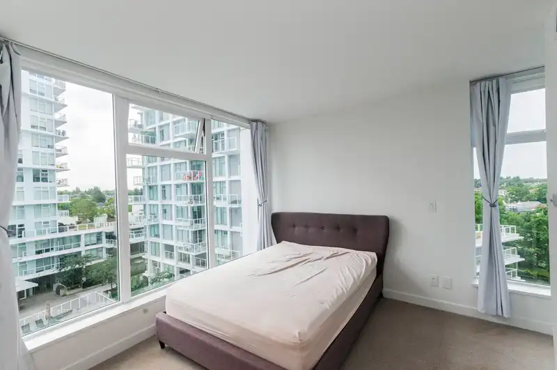 910 4638 GLADSTONE STREET - photo 4 of 27