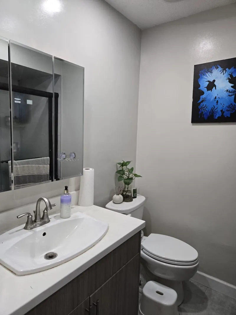 6 7240 MOFFATT ROAD - photo 2 of 10