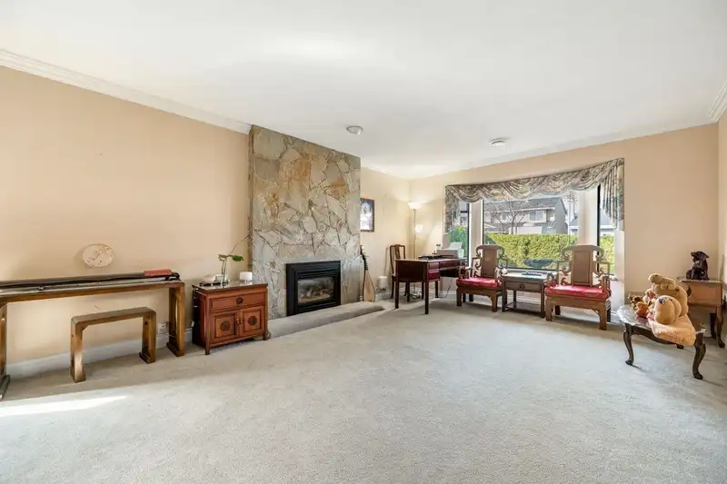 10660 CANSO CRESCENT - photo 3 of 12