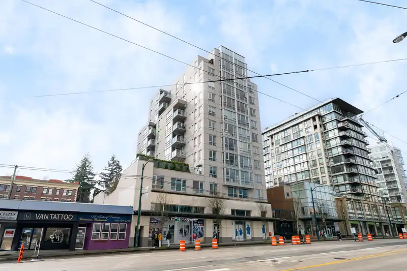 808 1030 W BROADWAY AVENUE - photo 2 of 24