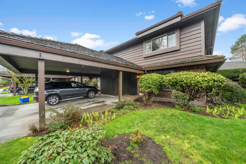 75 8111 SAUNDERS ROAD - photo 2 of 40