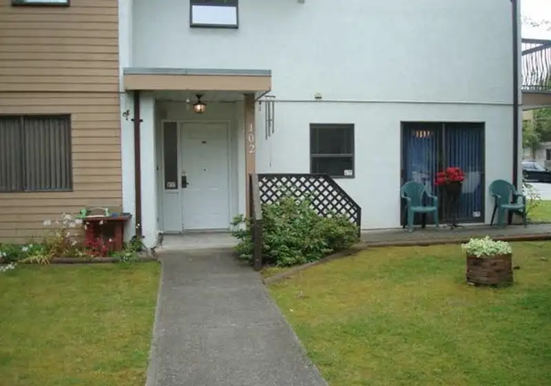 102 7036 133B STREET - photo 1 of 1
