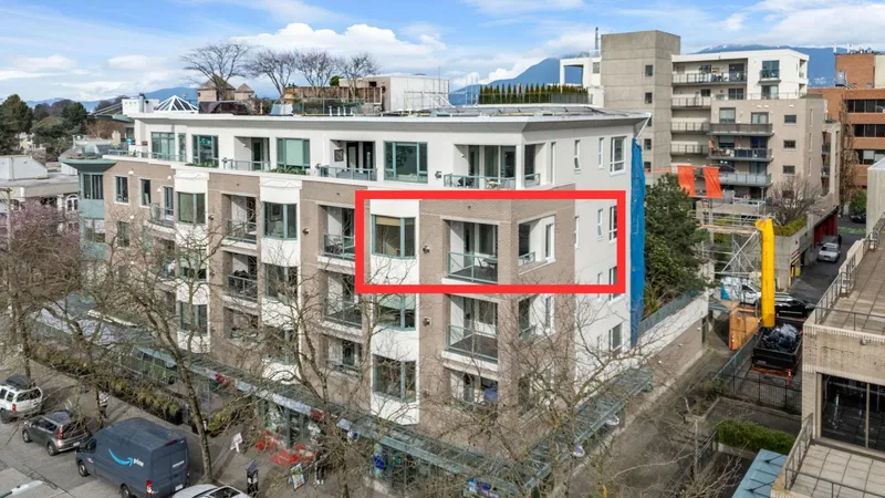 409 1688 CYPRESS STREET - photo 2 of 25