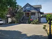 4431 STEVESTON HIGHWAY - thumbnail 1