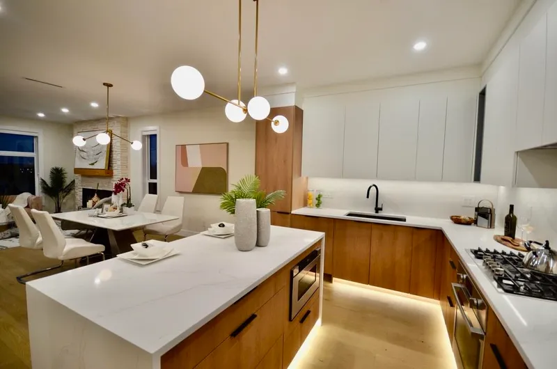 101 901 EDGAR AVENUE - photo 3 of 25