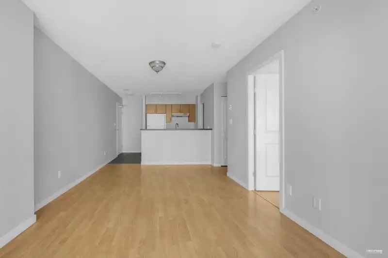 1707 1295 RICHARDS STREET - photo 3 of 38