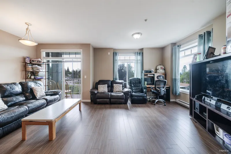 417 13277 108 AVENUE - photo 2 of 25