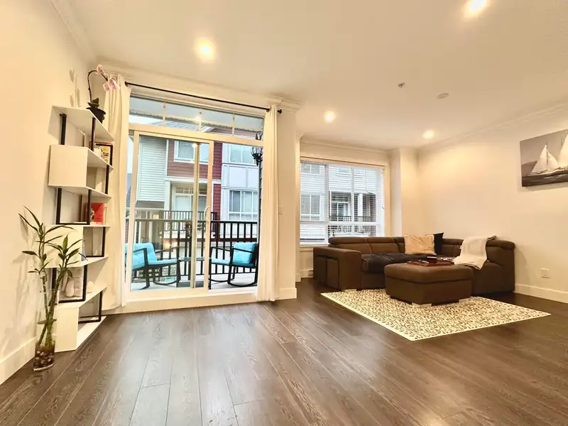 19 21017 76 AVENUE - photo 3 of 37