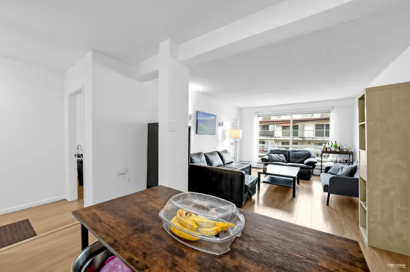 201 8680 FREMLIN STREET - photo 3 of 25