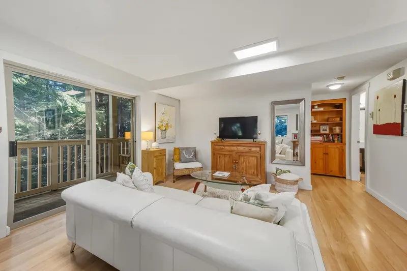 1 2720 CHEAKAMUS WAY - photo 2 of 14