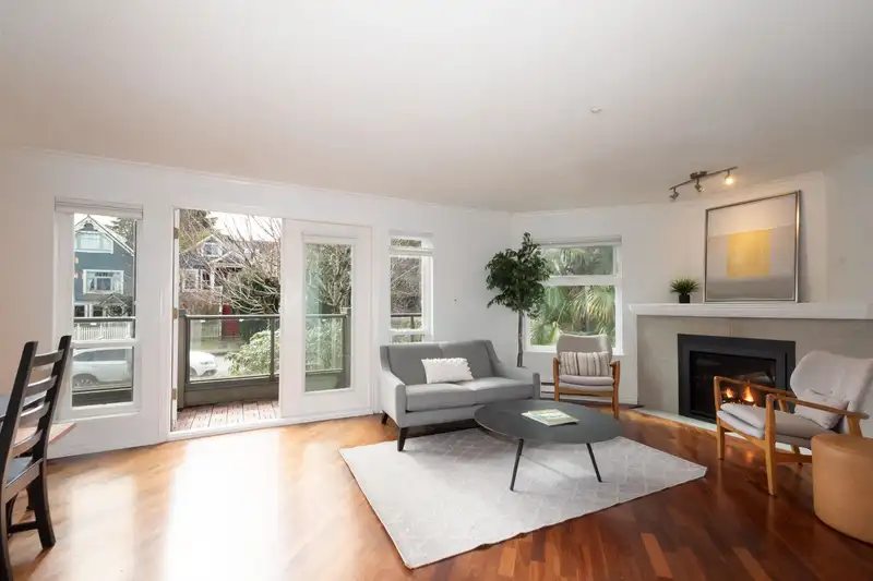 202 1959 W 2ND AVENUE - photo 1 of 35