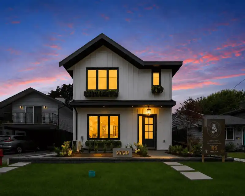 102 3355 FLINT STREET - photo 1 of 33