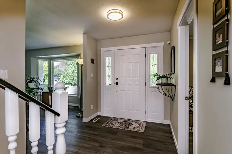 1328 HONEYSUCKLE LANE - photo 3 of 40