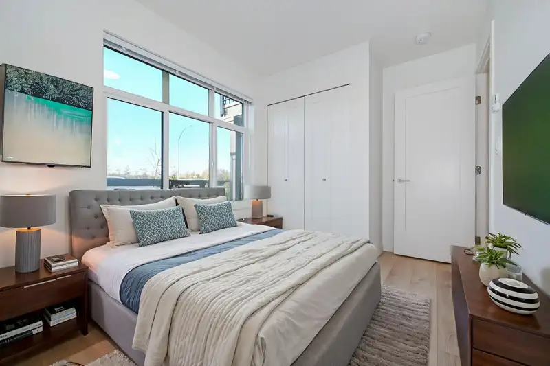 93 15255 SITKA DRIVE - photo 1 of 37
