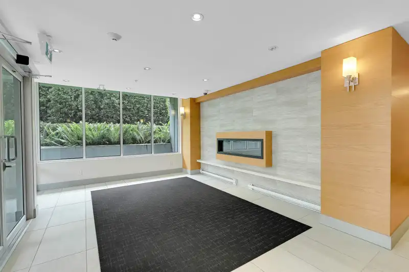 304 1306 FIFTH AVENUE - photo 4 of 33