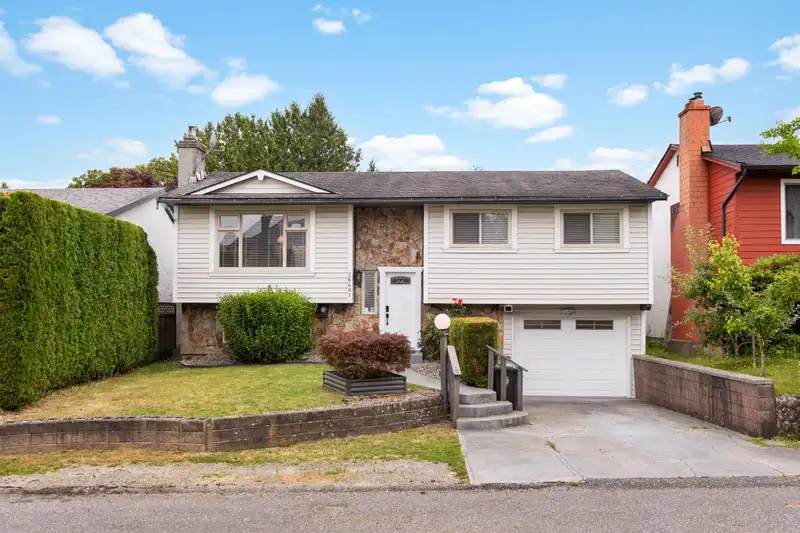 26481 30A AVENUE - photo 1 of 33